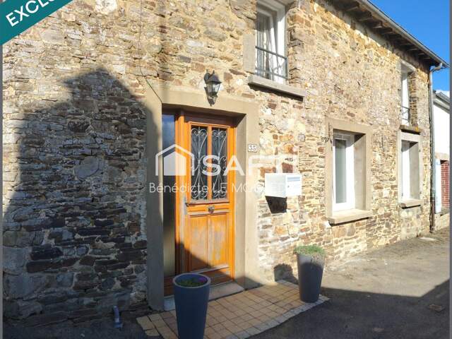 Belle Maison en pierre rénovée,  jardin arboré, au coeur d'un village, proche de la Gare, axe Rennes- St MALO,   St Médard sur ille- 20 mn de Rennes — photo du bien