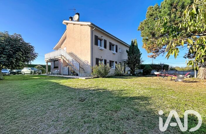 Vente Maison/villa 8 pièces — photo 2