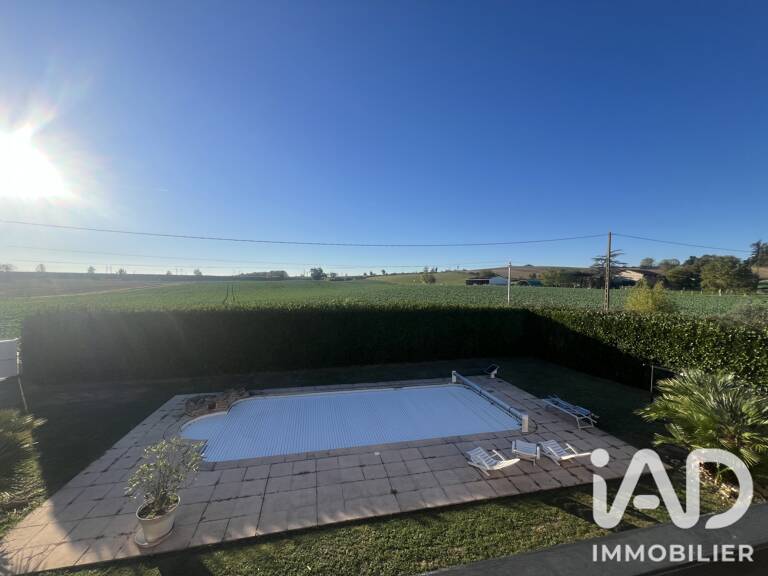 Vente Maison/villa 8 pièces — photo 1