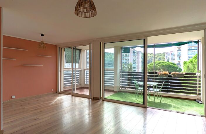 Vente Appartement 3 pièces — photo 2