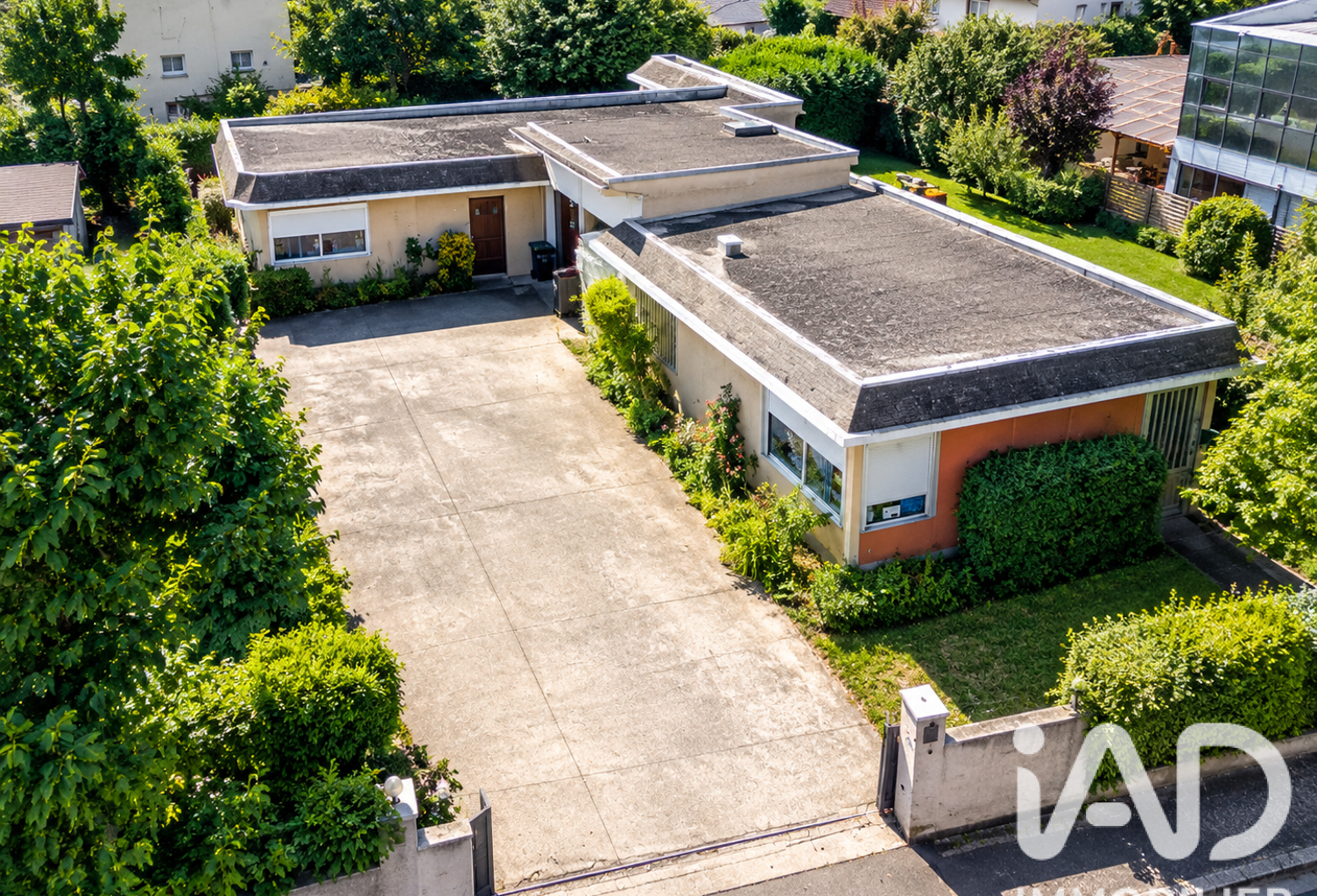 Vente Boutique/Local commercial 200 m&sup2; — photo 1