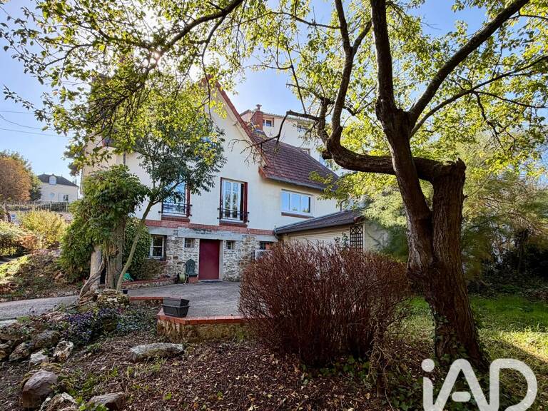 Vente Maison/villa 8 pièces — photo 1