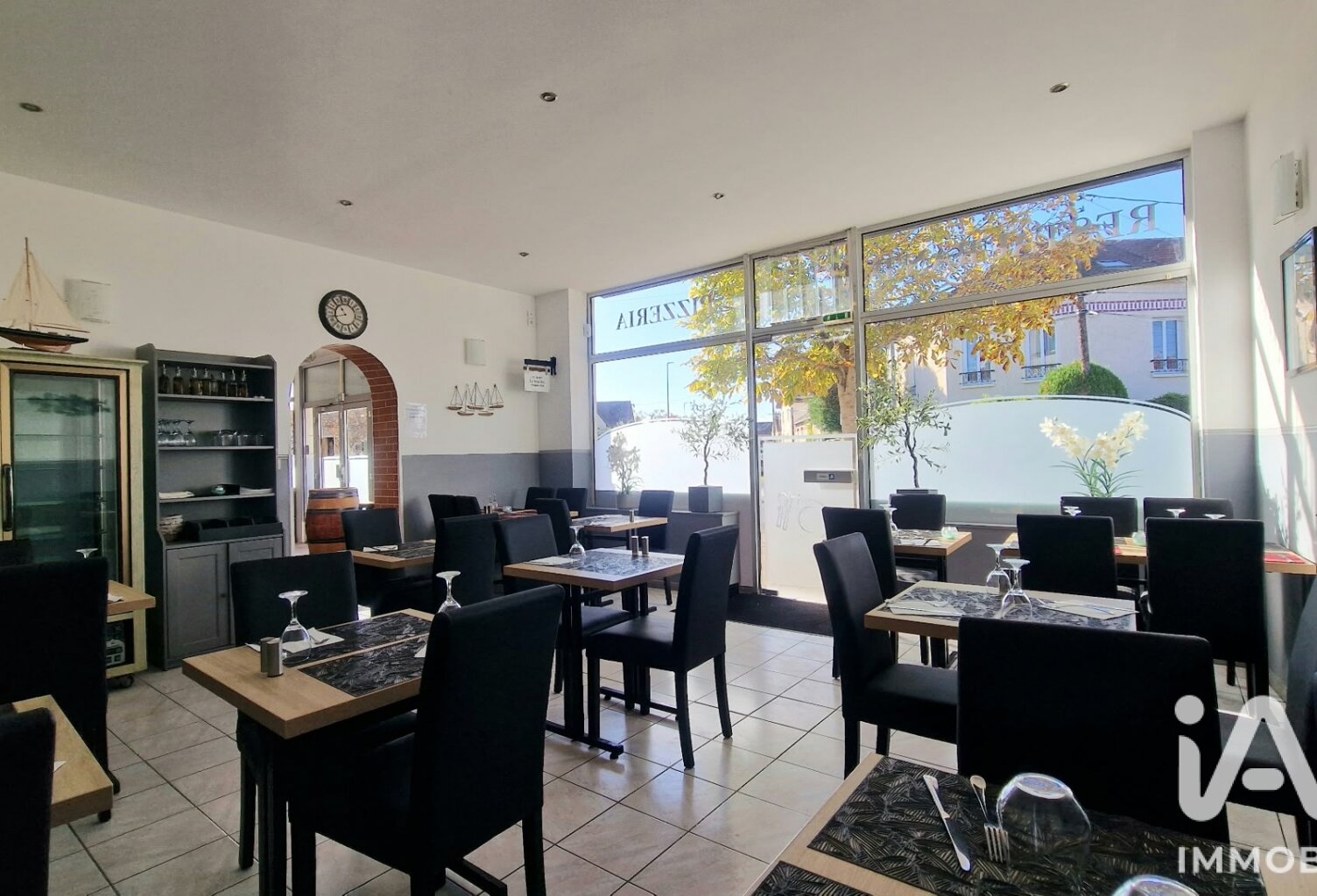 Vente Boutique/Local commercial 160 m&sup2; — photo 1