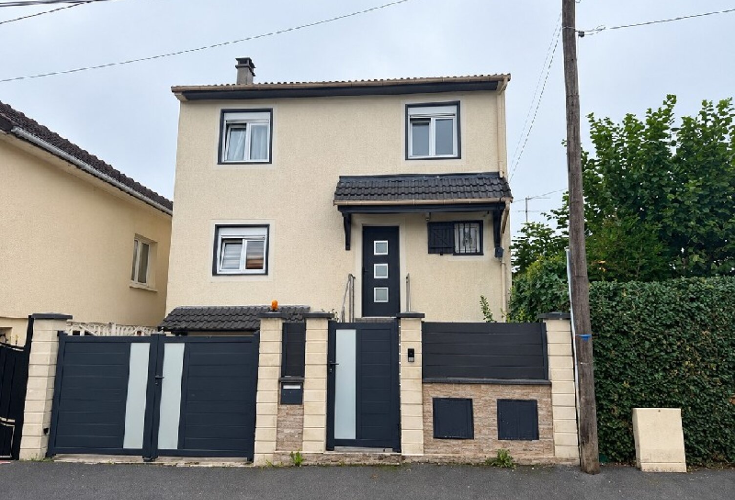 Vente maison 4 pièces 108 m² Bondy (93140) — photo 1