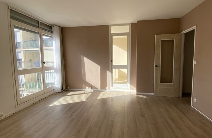 Vente Appartement 3 pièces — photo 2