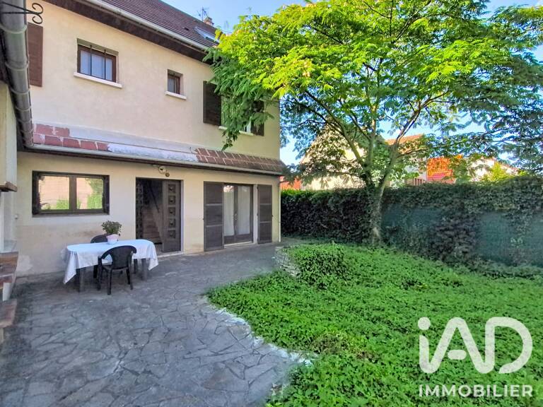 Vente Maison/villa 9 pièces — photo 1