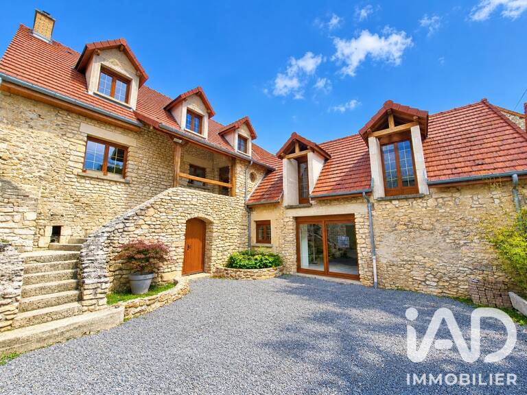 Vente Maison/villa 8 pièces — photo 1