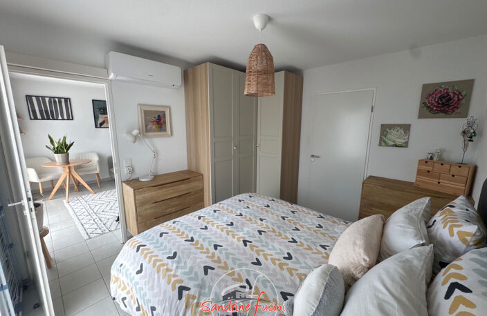 PLANS DE CARROS, dans résidence fermée avec piscine, superbe — photo 5