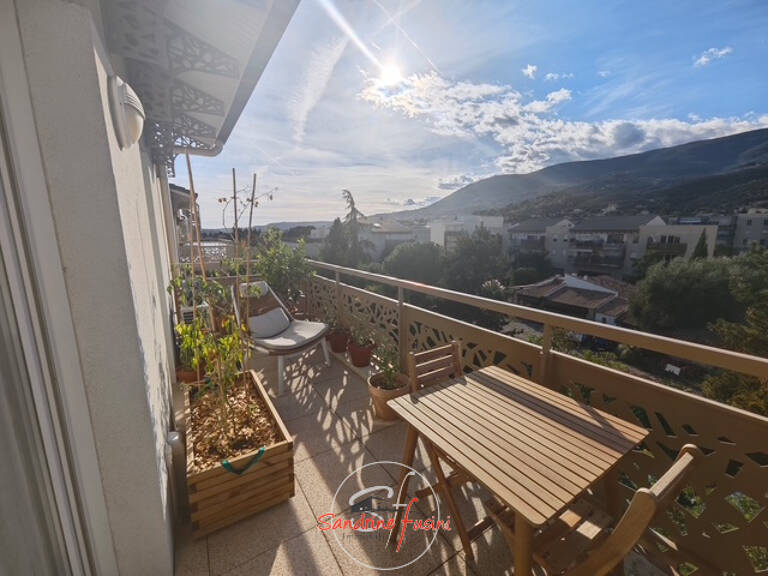 PLANS DE CARROS, dans résidence fermée avec piscine, superbe — photo 1