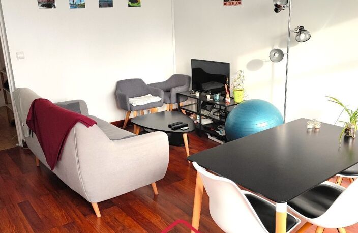 Bel Appt.T4.  66.77m². 3chambres + Parkings + Cave + garage vélos. — photo 2