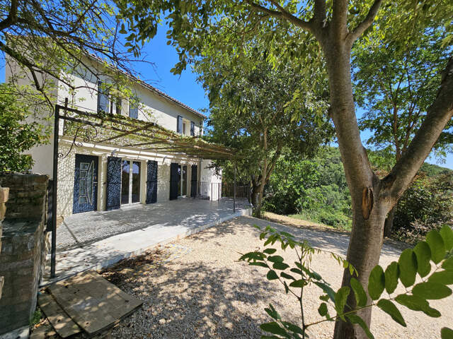 Alès   Le calme de la campagne à quelques minutes de tout sur 3200m2 de terrain — photo du bien