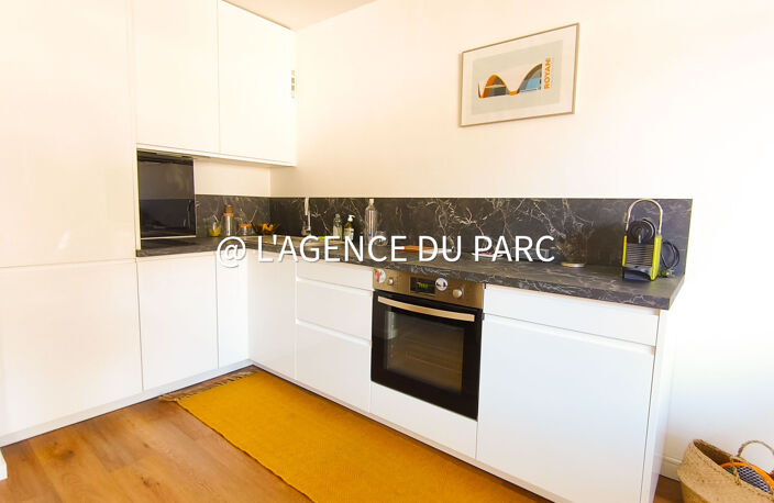 ROYAN - QUARTIER DU PARC - CHARMANT APPARTEMENT T1 - BALCON - CAVE — photo 3