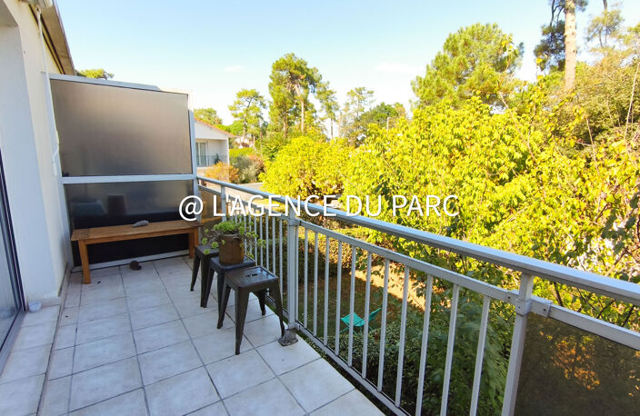 ROYAN - QUARTIER DU PARC - CHARMANT APPARTEMENT T1 - BALCON - CAVE — photo 5