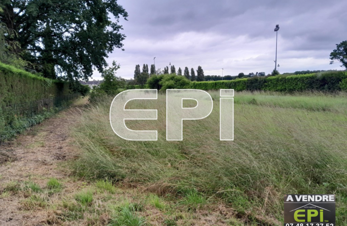 ref9109. Terrain constructible de 2750 m2 non viabilisé. Eau é — photo 5