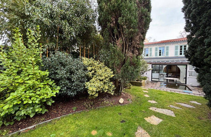 DEMEURE ANCIENNE DE 180 M2 AVEC SON STUDIO. RENOVEE EN 2022 — photo 2