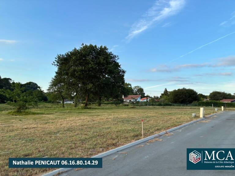 Terrain à bâtir à Magescq (40140) — photo 1