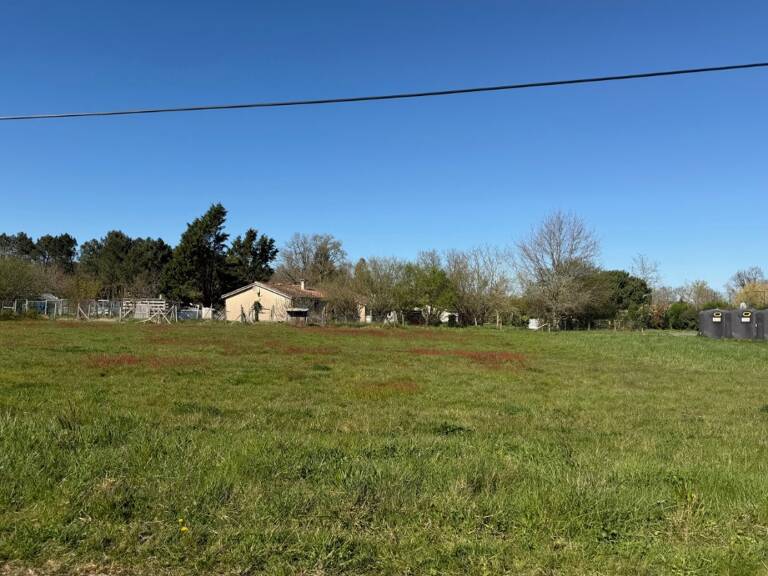 Terrain à bâtir à Mios (33380) — photo 1