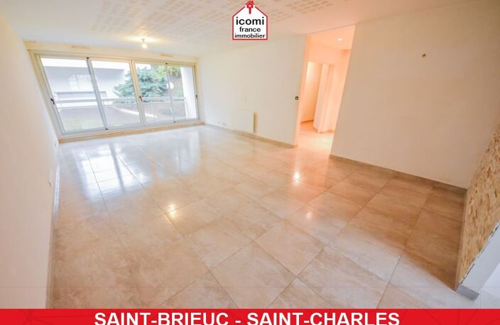 COTES-D'ARMOR - Saint-Brieuc (22000) - A VENDRE - APPARTEMENT DE 1979 T4 90M² - 2 CHAMBRES - DALLE BETON - ASCENSEUR - PARKING PRIVATIF - BALCONS — photo 2