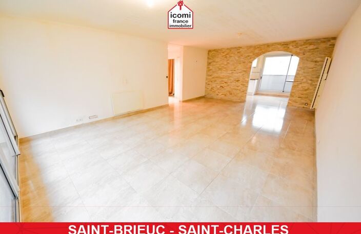 COTES-D'ARMOR - Saint-Brieuc (22000) - A VENDRE - APPARTEMENT DE 1979 T4 90M² - 2 CHAMBRES - DALLE BETON - ASCENSEUR - PARKING PRIVATIF - BALCONS — photo 3