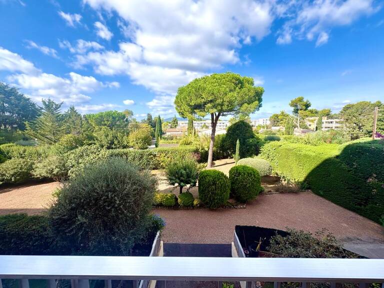 Appartement À Vendre — photo 1