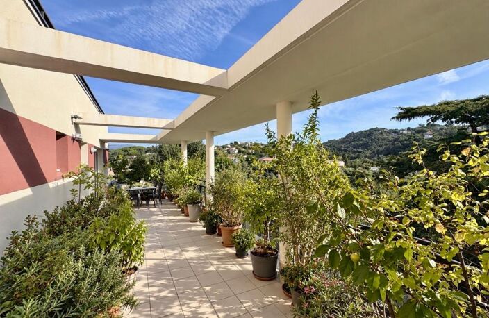 DERNIER ÉTAGE ! LARGE TERRASSE ! DOUBLE GARAGE ! — photo 2