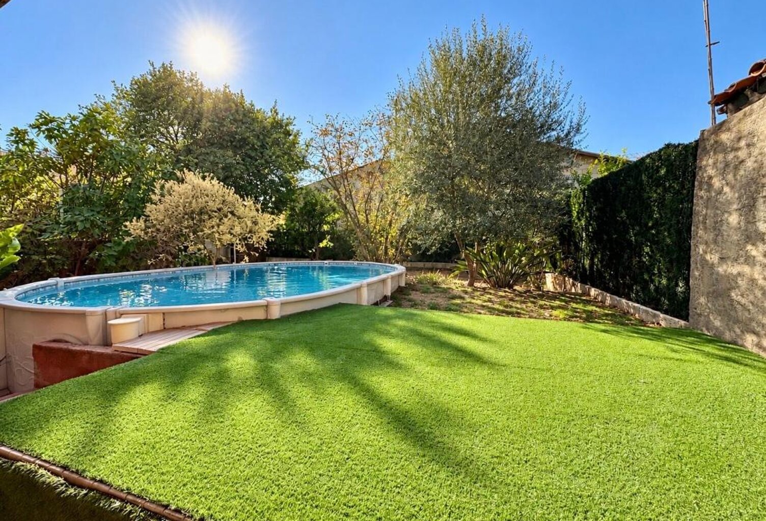 SPACIEUSE MAISON DE VILLE AVEC GRAND JARDIN À 5 MIN DES PLAGES À PIED ! — photo 1