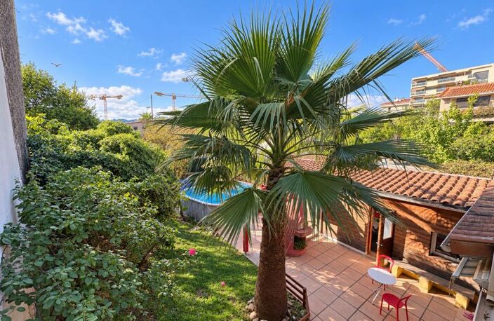 SPACIEUSE MAISON DE VILLE AVEC GRAND JARDIN À 5 MIN DES PLAGES À PIED ! — photo 4