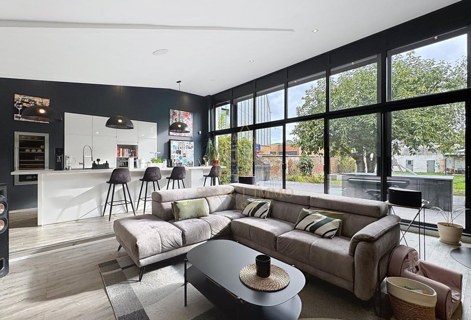 Maison de ville 235m² au coeur d'Évreux bord d'Iton — photo 1