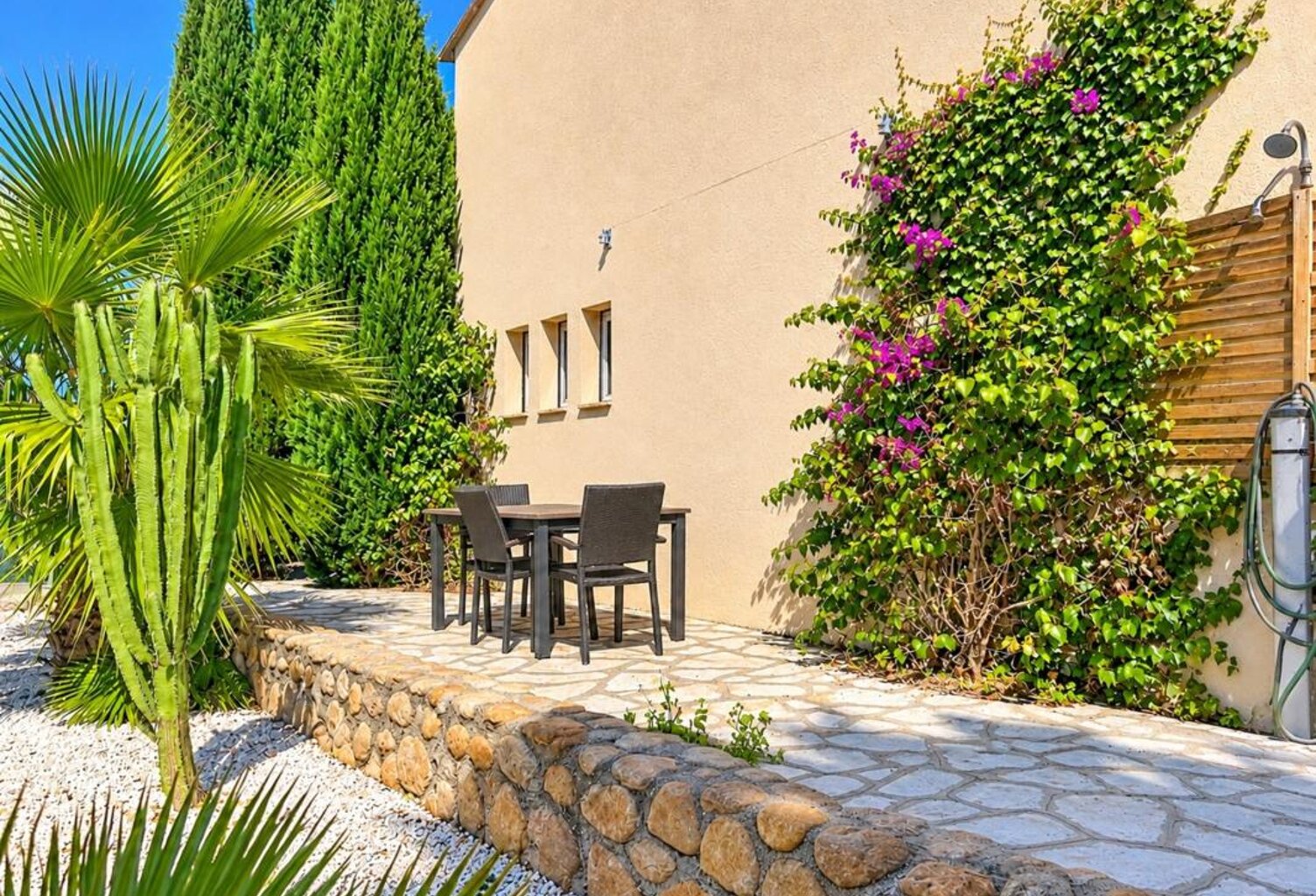 SAINT-CYPRIEN (66750) - MAISON 4 FACES AVEC PISCINE - 588 M² DE TERRAIN - GARAGE ET REMISE - POTENTIEL 3 CHAMBRES – STATIONNEMENT 4 VÉHICULES – PROCHE PLAGES — photo 1