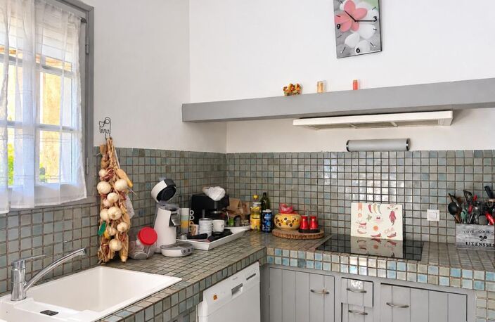 SAINT-CYPRIEN (66750) - MAISON 4 FACES AVEC PISCINE - 588 M² DE TERRAIN - GARAGE ET REMISE - POTENTIEL 3 CHAMBRES – STATIONNEMENT 4 VÉHICULES – PROCHE PLAGES — photo 5