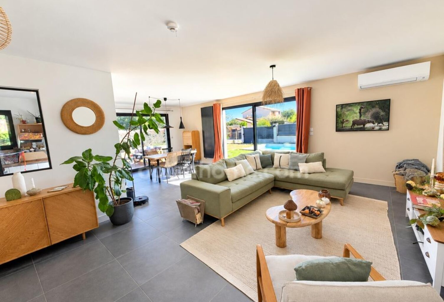 Maison contemporaine de 126 m², piscine, DPE A/A — photo 1