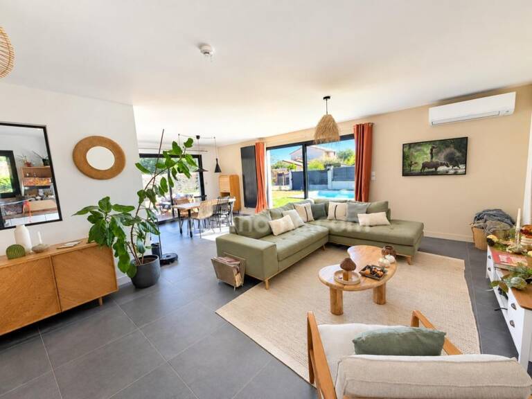 Maison contemporaine de 126 m², piscine, DPE A/A — photo 1