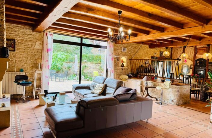 Maison à vendre 6 pièces COULAURES (24) — photo 3