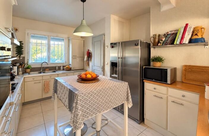 Magnifique maison familiale avec piscine, véranda et jardin sans vis-à-vis — photo 5