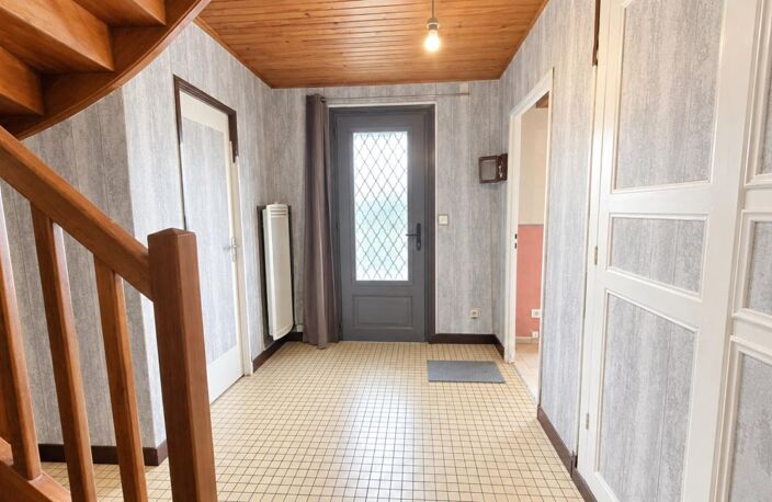 À Ferrières-en-Bray, découvrez cette maison de 89 m² avec 3 chambres, garage et jardin — photo 2