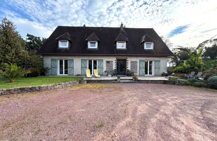 MAISON COUP DE CŒUR DE 230 M², 5 CHAMBRES ET 2,4 HECTARES CARANTILLY (50) — photo 2