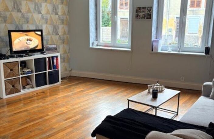 Maison à vendre à Montmédy – 93 m², 3 chambres, garage et terrasse plein sud – Proche Belgique et Luxembourg — photo 3