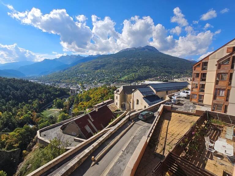 Superbe studio meublé avec une vue imprenable sur les montagnes — photo 1