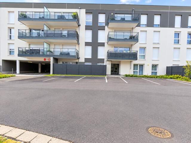 Appartement F3 dans Résidence Récente avec Ascenseur — photo du bien