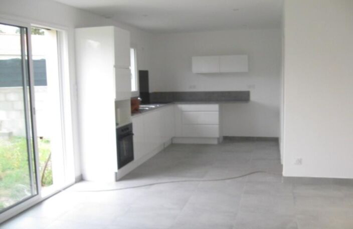 Maison à vendre 4 pièces LEZOUX (63) — photo 3