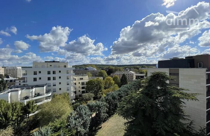 Vue panoramique pour ce T4 avec loggia dans résidence recherchée — photo 2
