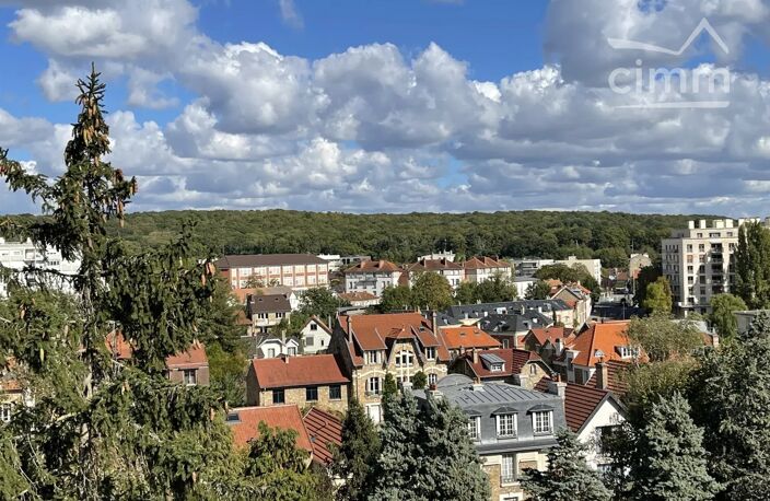 Vue panoramique pour ce T4 avec loggia dans résidence recherchée — photo 3