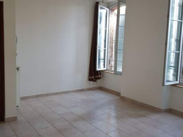 Appartement de 40m2 à louer sur Sens — photo du bien
