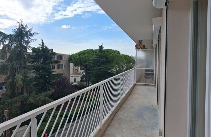 Appartement de 74m2 à louer sur Le Pradet — photo 4