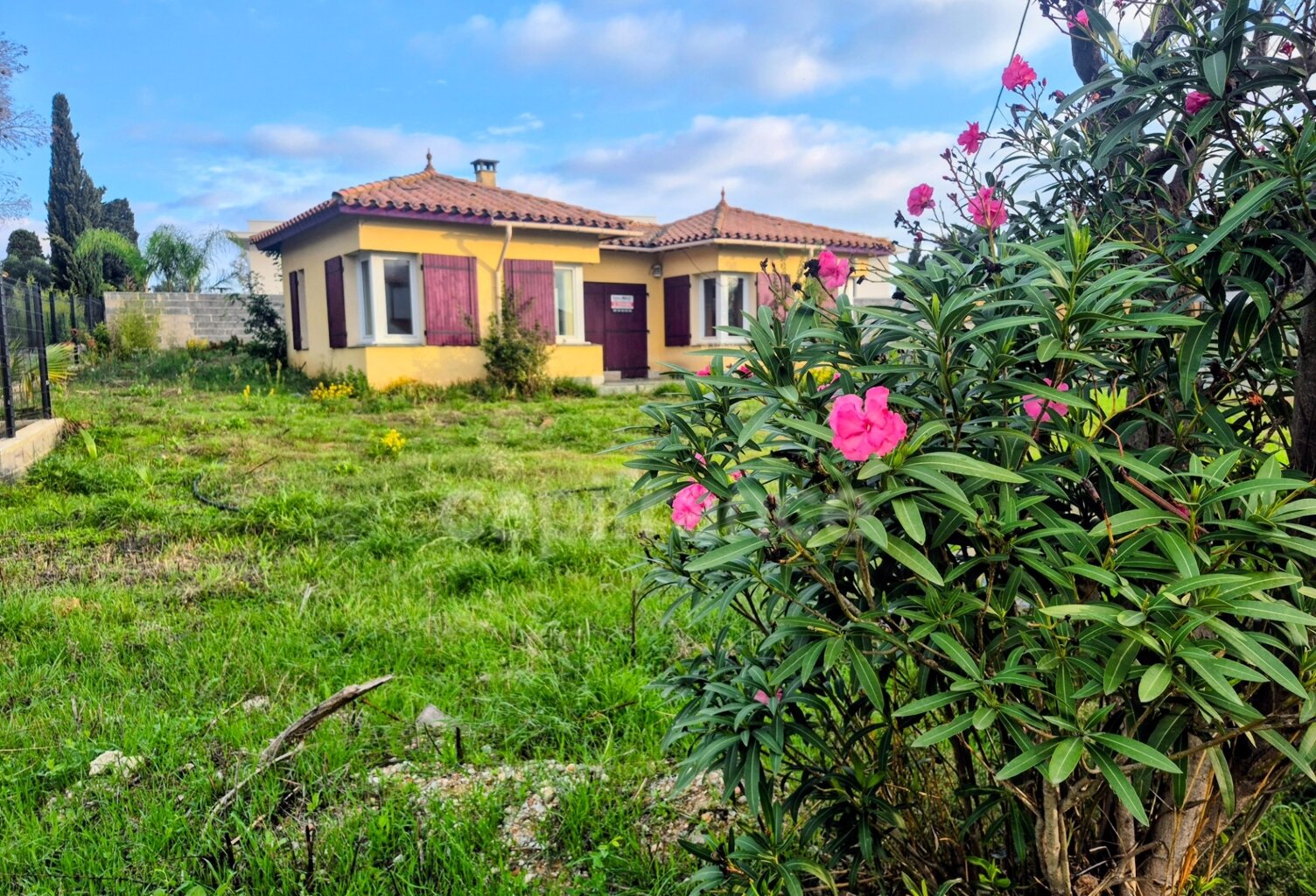 Terrain de 705 m² avec villa atypique et potentiel d’extension - St Nazaire 66 — photo 1