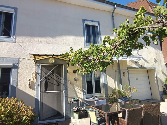 Maison 130 m2 - 3 chambres – jardin – Centre ville de PUY GUILLAUME (63290) — photo du bien