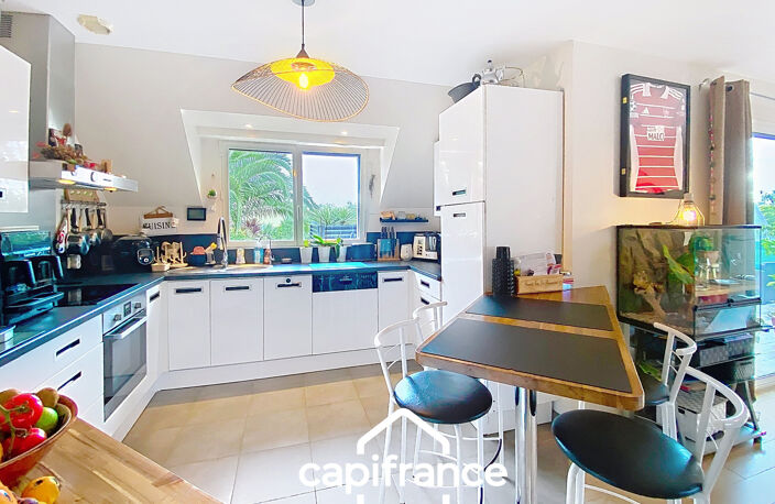 À VENDRE- LOPERHET (29470) - MAISON CONTEMPORAINE F5 - 140 M² HABITABLES - TERRAIN 1023 M² - GARAGE — photo 3