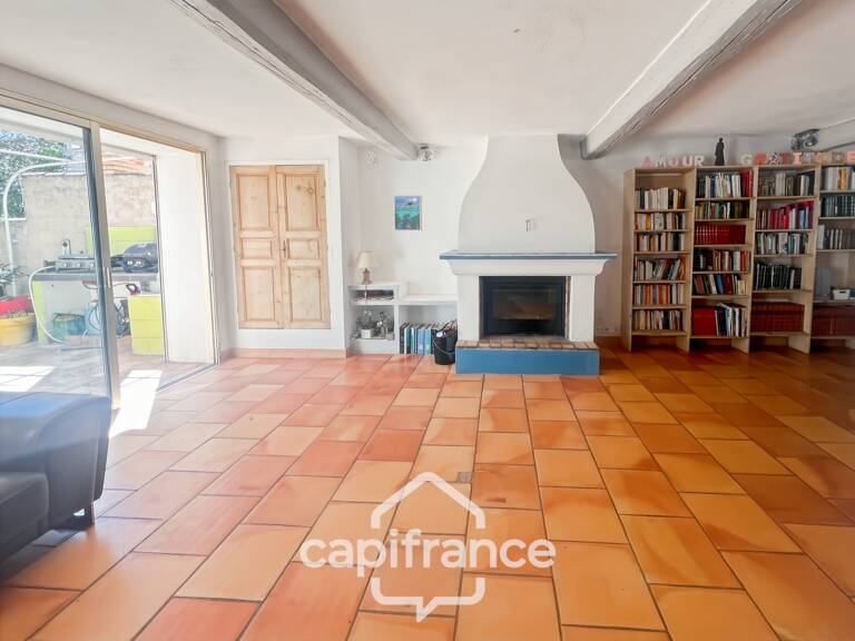 Maison à vendre 8 pièces LA CRAU (83) - Sur la place du Village - lumineuse - 165m² — photo 1