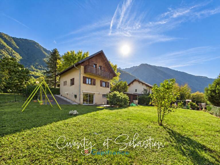 ARGENTINE – Maison familiale de 138 m² avec jardin clos — photo 1