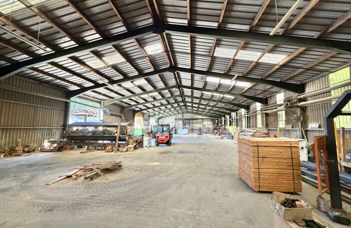 BÂTIMENTS INDUSTRIELS DE 1 815 M², TERRAIN DE 10 353 M², BUREAU DE 40 M², FIBRE OPTIQUE, 2 ACCÈS POIDS LOURDS, RÉSERVE INCENDIE DE 300 M³, TRANSFORMATEUR PRIVÉ 380 V — photo 4